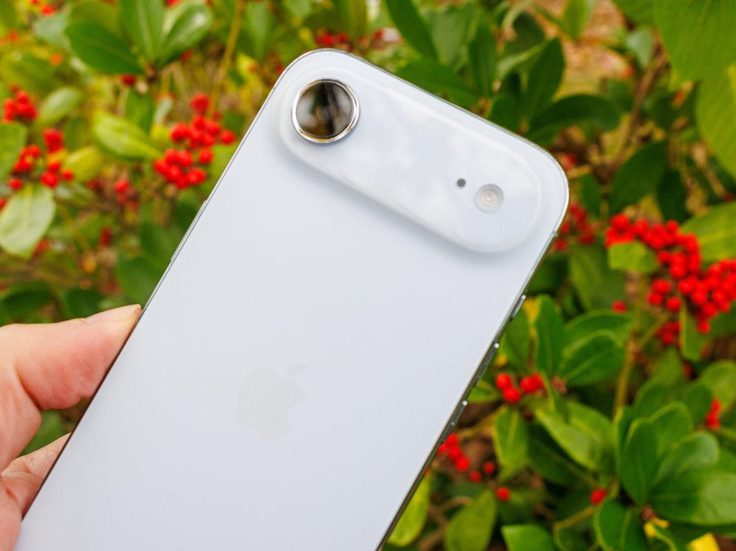 Apple iPhone Air 2 тонкий смартфон с двойной камерой 2027 года