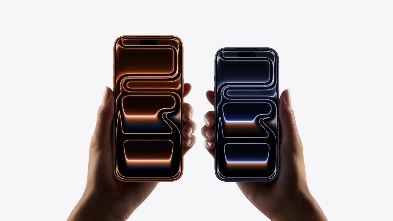 iPhone 17 Pro Max и Pro на белом фоне, официальное фото Apple